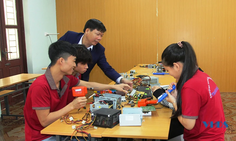 Bỏ hội đồng trường, bỏ tính hình thức!?