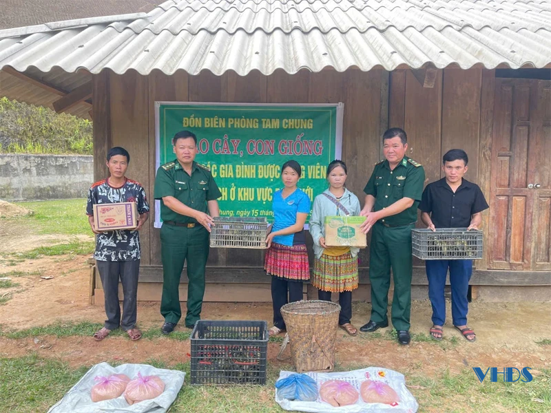 Giúp đồng bào vùng cao thay đổi nếp nghĩ, cách làm