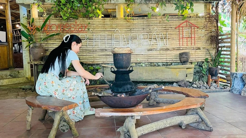 Giữ chân du khách bằng trải nghiệm ẩm thực bản địa
