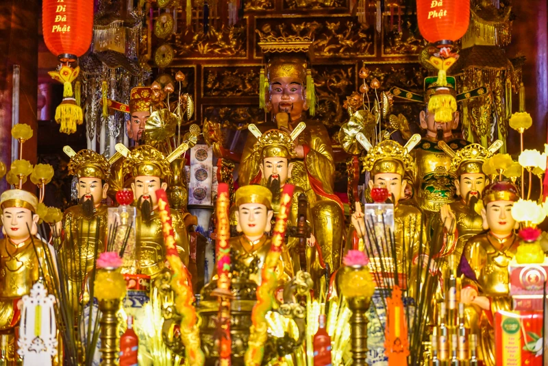 Về nơi thờ Thánh Mẫu Liễu Hạnh