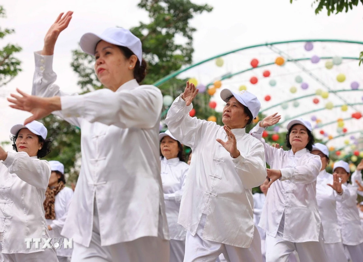 Luật Dân số mở đường cho Việt Nam phát triển bền vững