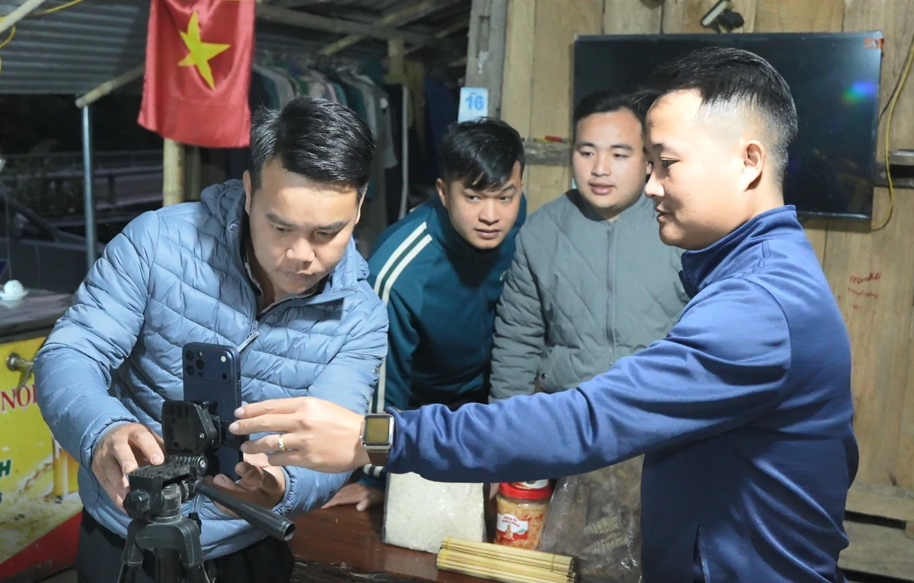 Hết lòng vì người dân miền sơn cước Trung Sơn