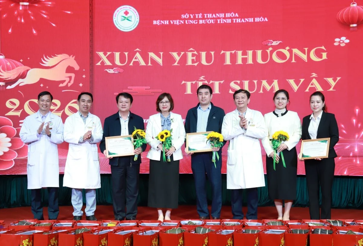“Xuân yêu thương - Tết sum vầy” sẻ chia cùng bệnh nhân ung thư
