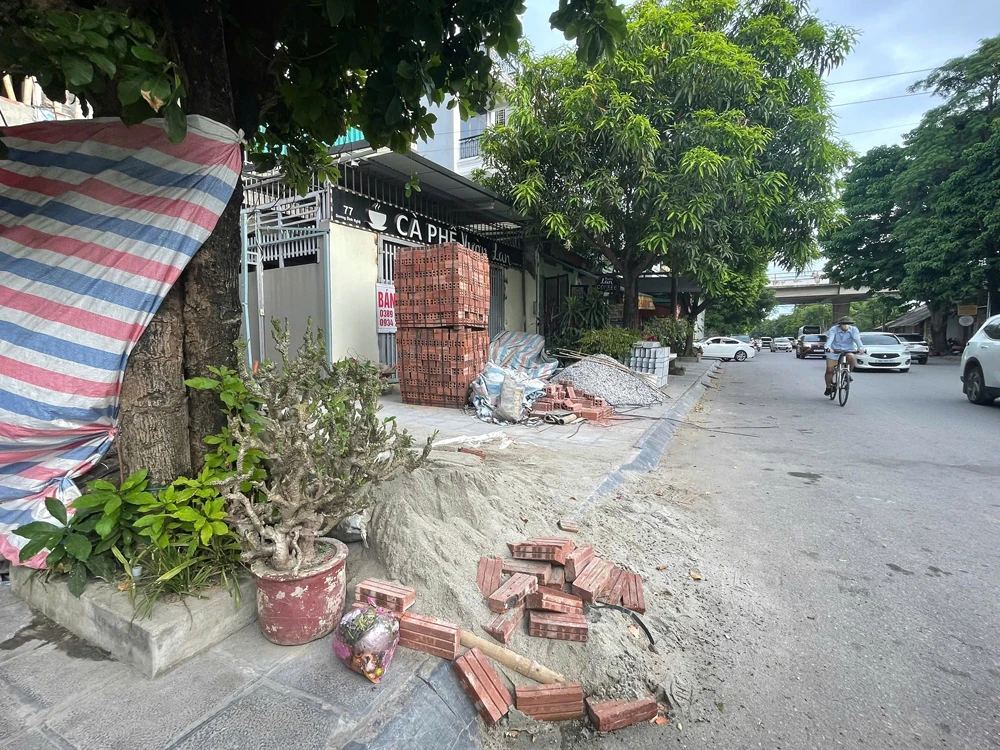 “Xin lỗi chúng tôi đã làm phiền bạn!”
