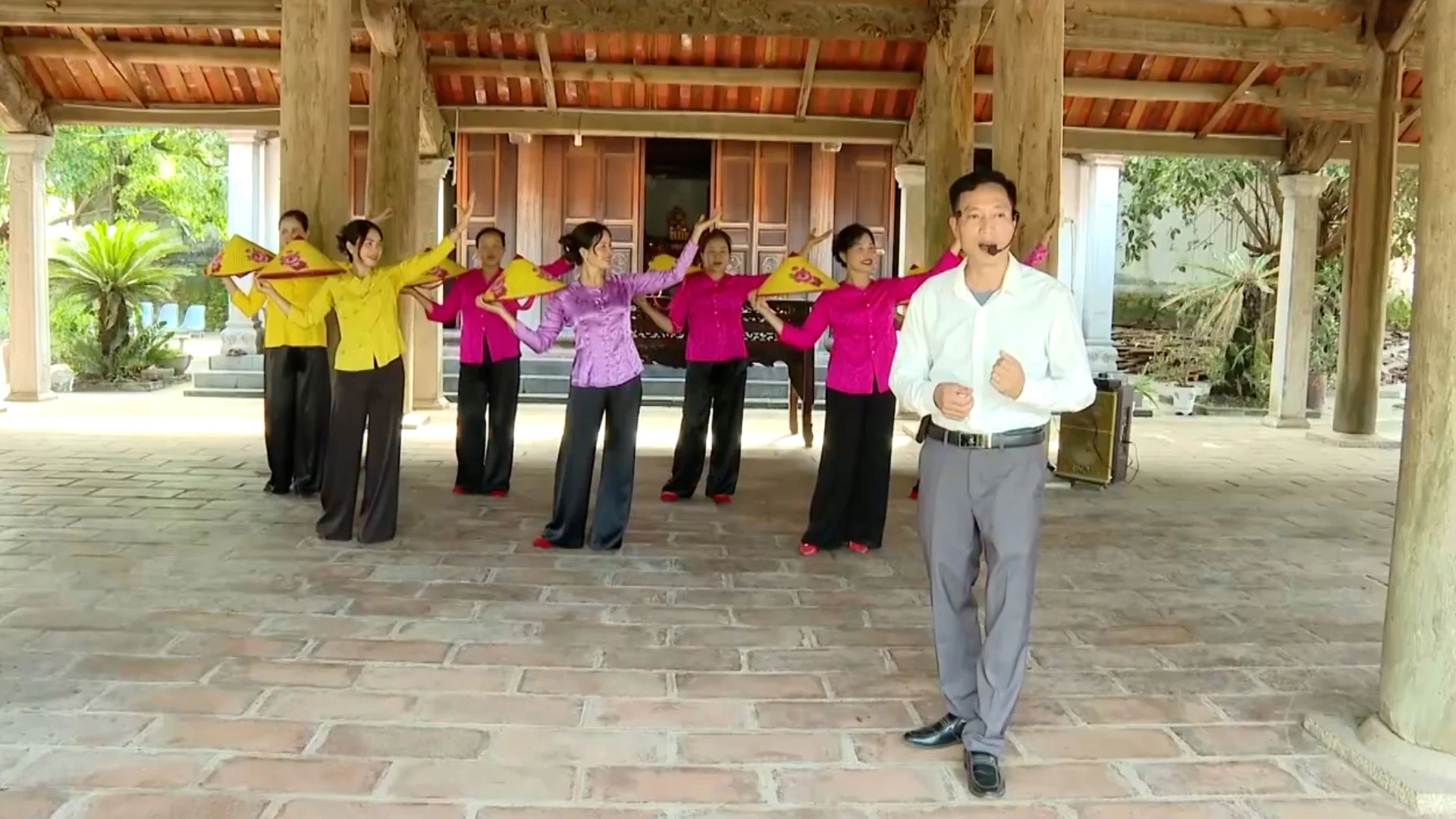 [Thanh Hóa xưa và nay] Đình làng Đông Môn - Dấu ấn kiến trúc cổ giữa miền di sản Tây Đô
