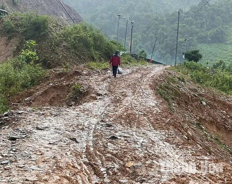 Đường đến bản, đường gieo chữ